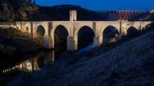 puente-alcantara-caceres-proyectos-iluminacion-fundacion-iberdrola-espana-4
